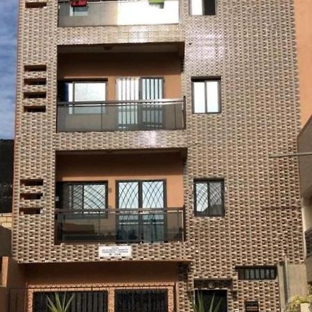 Appartement Spacieux Chez Keur Matou - F2 Dakar Buitenkant foto