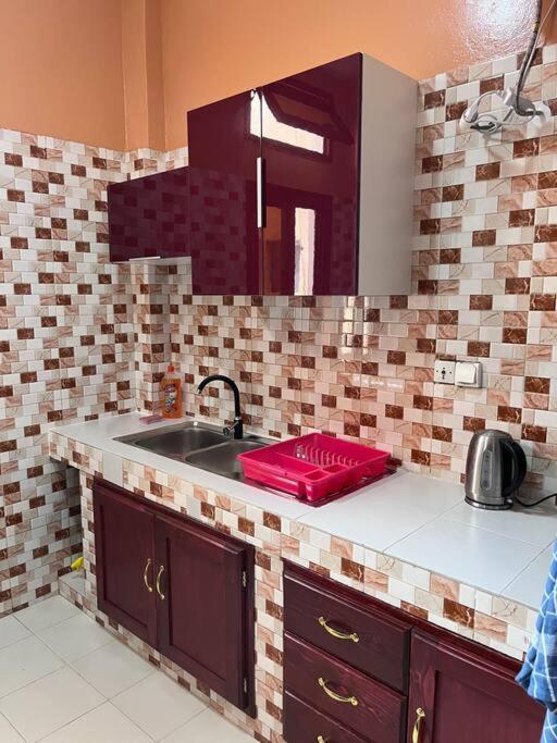 Appartement Spacieux Chez Keur Matou - F2 Dakar Buitenkant foto