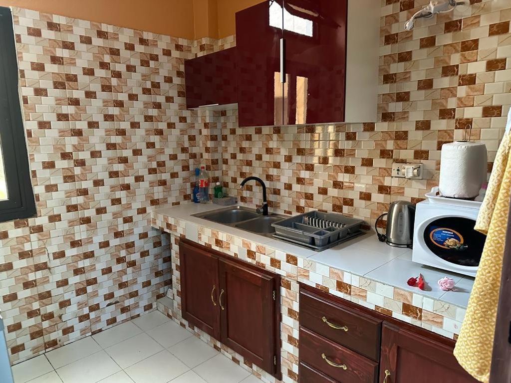 Appartement Spacieux Chez Keur Matou - F2 Dakar Buitenkant foto